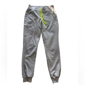 NWOT figs scrub joggers size small tall